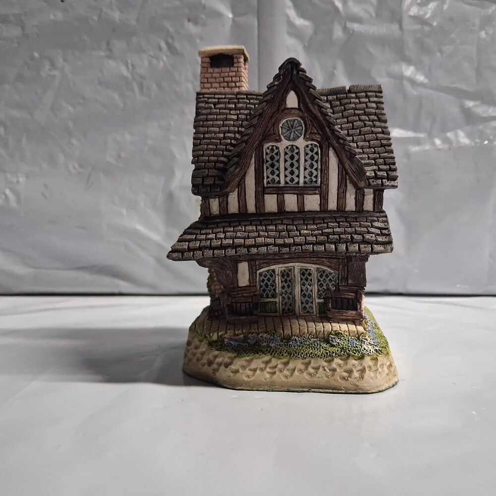 David Winter Cottages Grouse Moor Lodge 1989 Original Box and COA